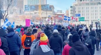 Maxime Bernier défile avec les Montréalais contre les restrictions draconiennes du gouvernement Legault