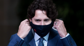 Justin Trudeau demande aux Canadiens de se faire vacciner pour éviter des mesures sanitaires cet hiver