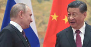La Chine s'efforce de changer "l'ordre mondial", déclare un vice-amiral avant la visite de M. Xi à Moscou